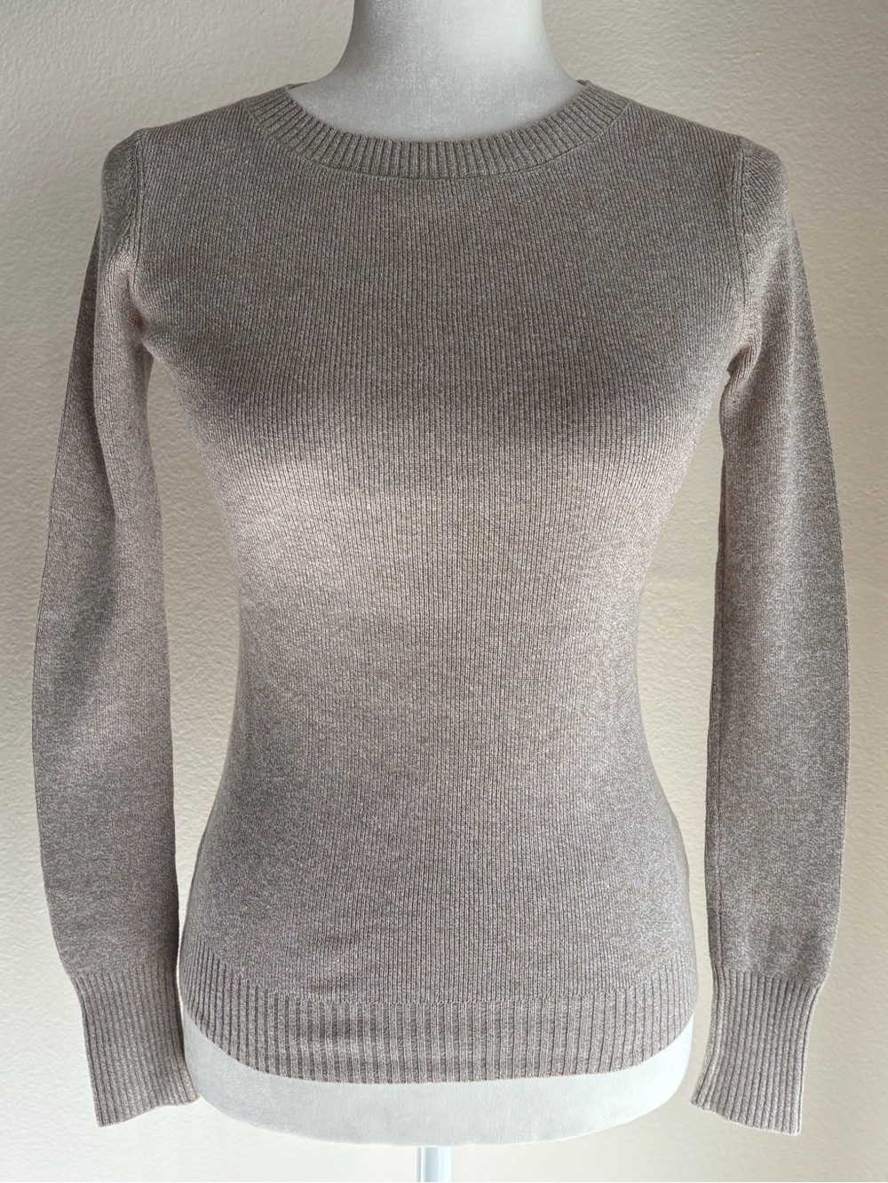 Express Crewneck Women's Fitted Sweater in Taupe